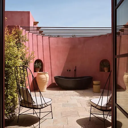 Artisan Villa, A Mythical Escape, With Heated Pool, By Thinkvilla וילה *