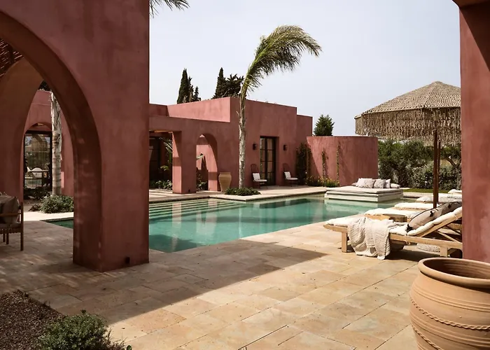 Artisan Villa, A Mythical Escape, With Heated Pool, By Thinkvilla * Plános