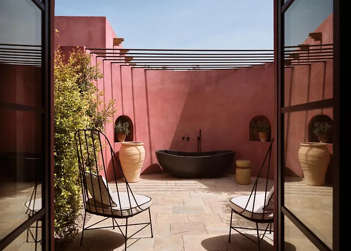 Artisan Villa, A Mythical Escape, With Heated Pool, By Thinkvilla וילה *