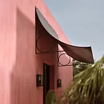 Вилла Artisan Villa, A Mythical Escape, With Heated Pool, By Thinkvilla *
