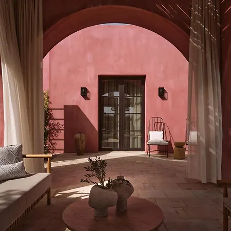 Artisan Villa, A Mythical Escape, With Heated Pool, By Thinkvilla Villa Plános