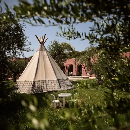 Villa Artisan Villa, A Mythical Escape, With Heated Pool, By Thinkvilla Plános